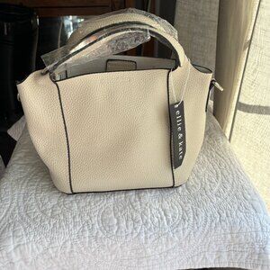 Ellie and Kate Leather Purse